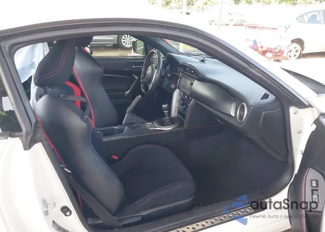 2014 Scion Fr-S Monogram из США, поврежденный, VIN JF1ZNAA14E9707262